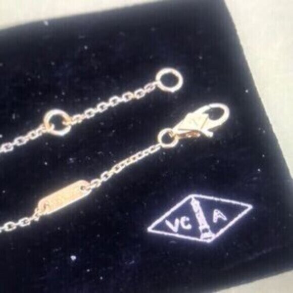 Authentic Van Cleef & Arpels 18K Yellow Gold Necklace - Picture 6 of 8